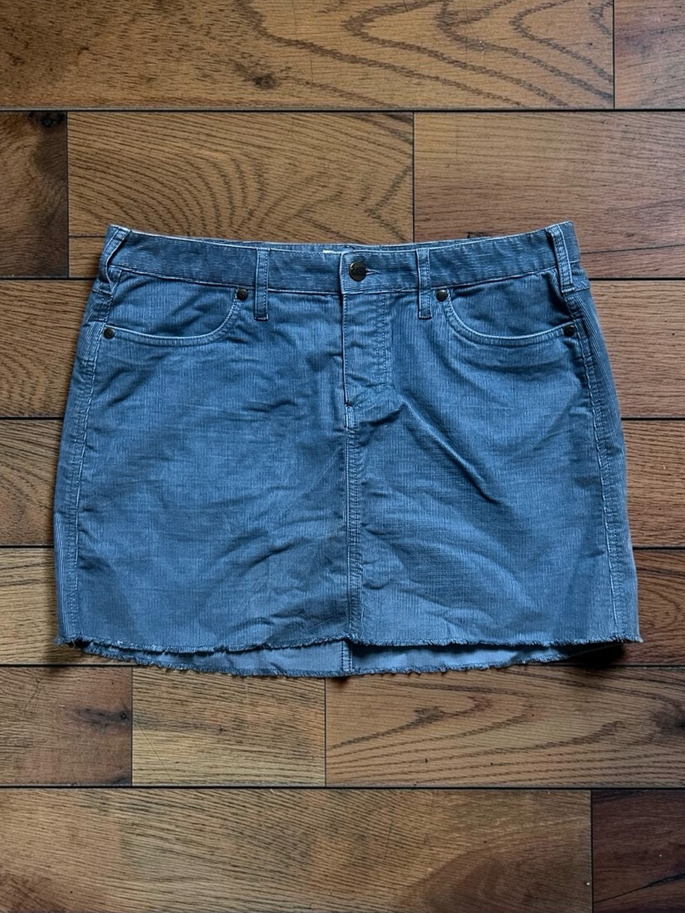 Women’s M Carve Designs Oahu Blue Corduroy Raw Hem Mini Skirt